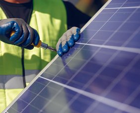 Installation einer PV-Anlage